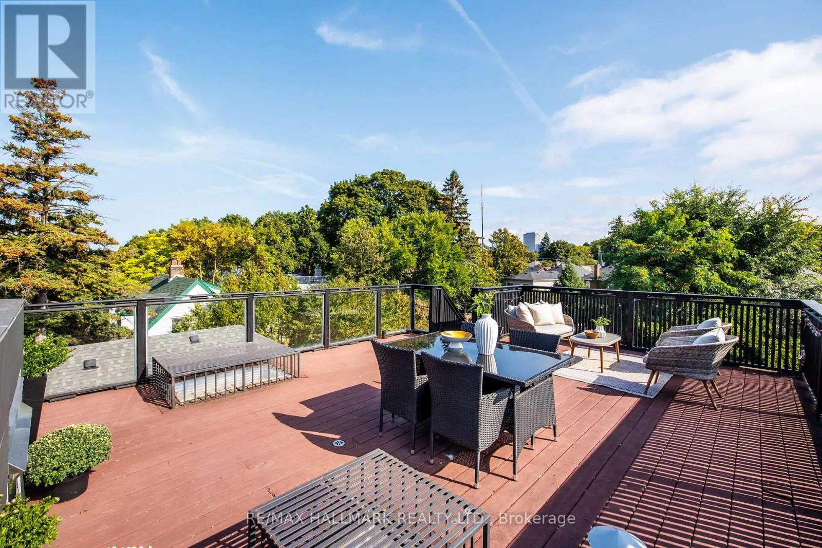 29B BEECHWOOD DRIVE