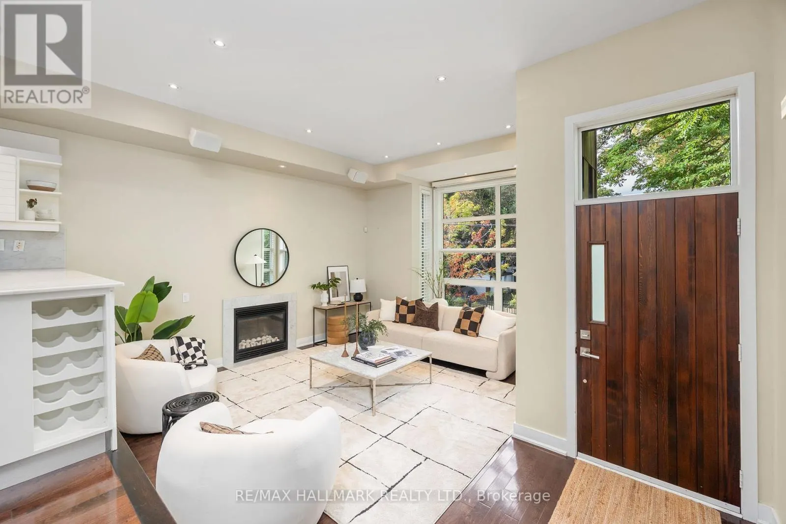 29B BEECHWOOD DRIVE