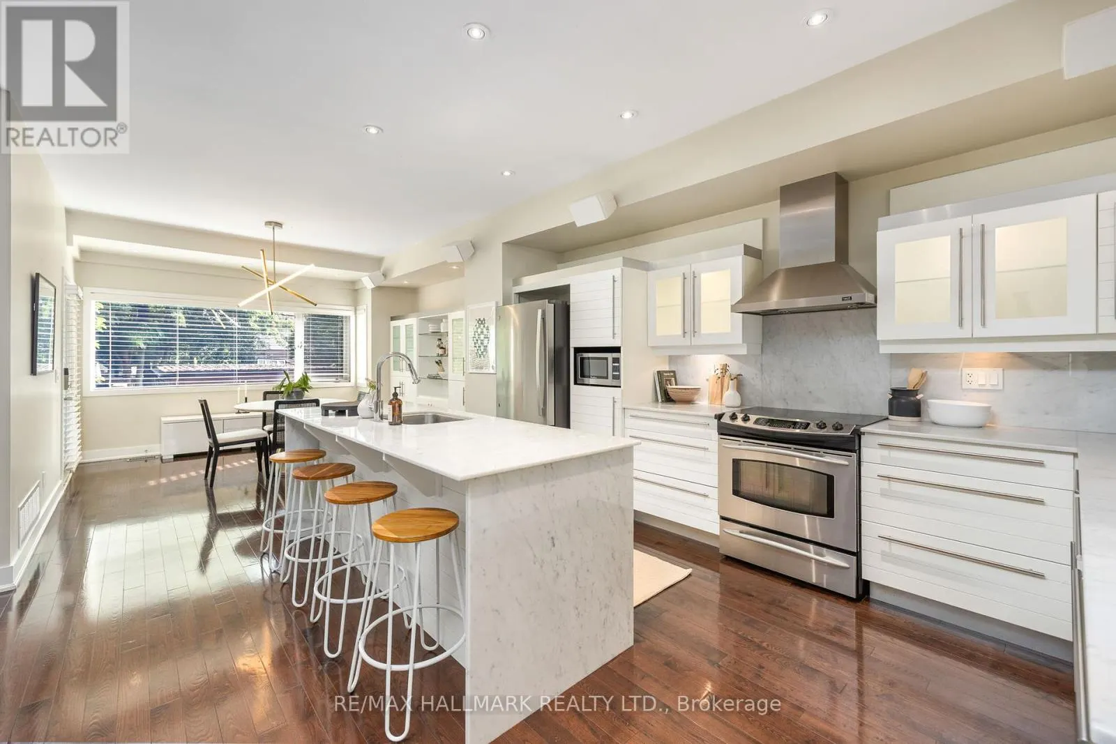 29B BEECHWOOD DRIVE