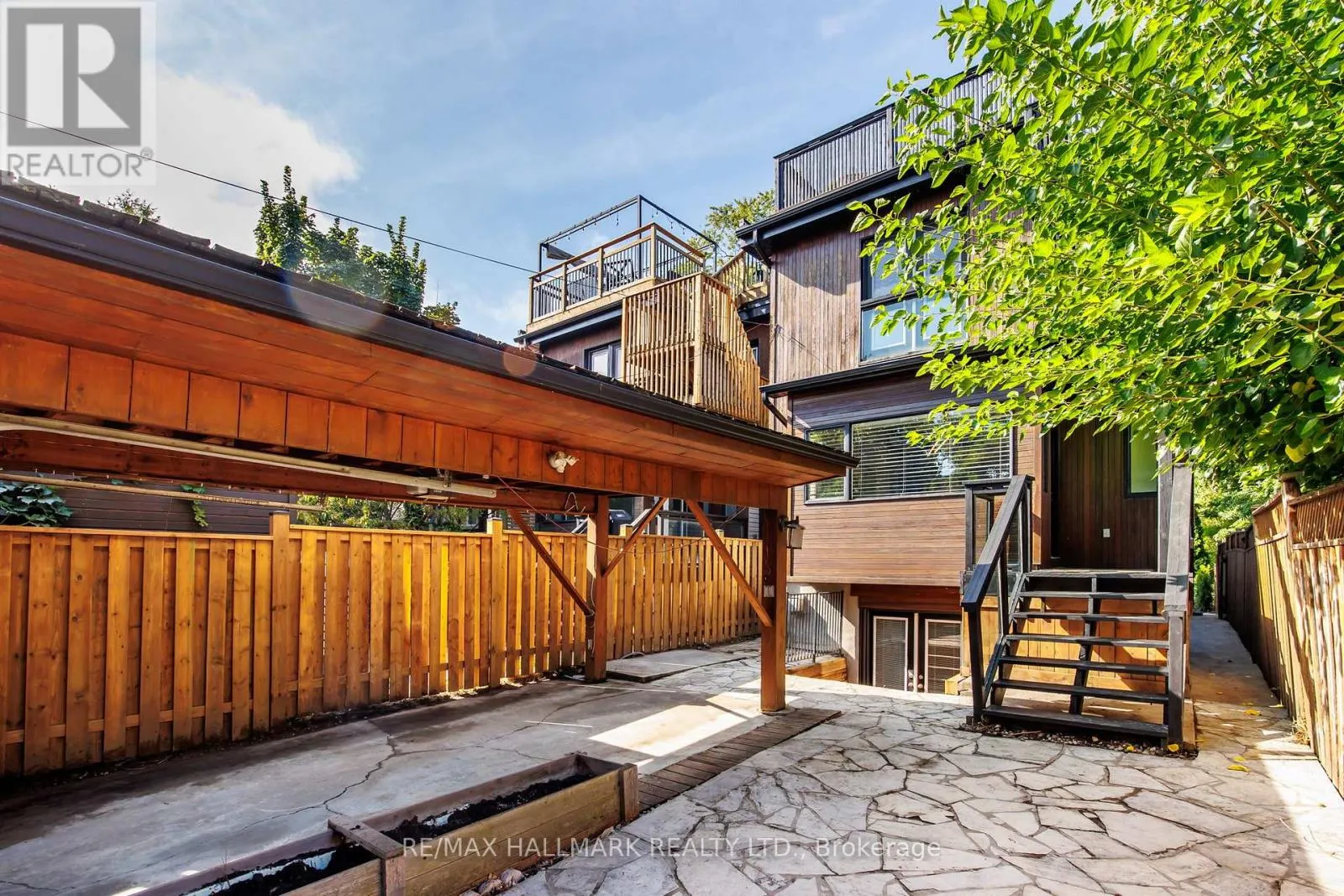 29B BEECHWOOD DRIVE