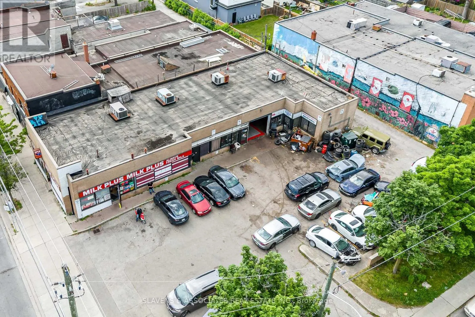 3312 DANFORTH AVENUE