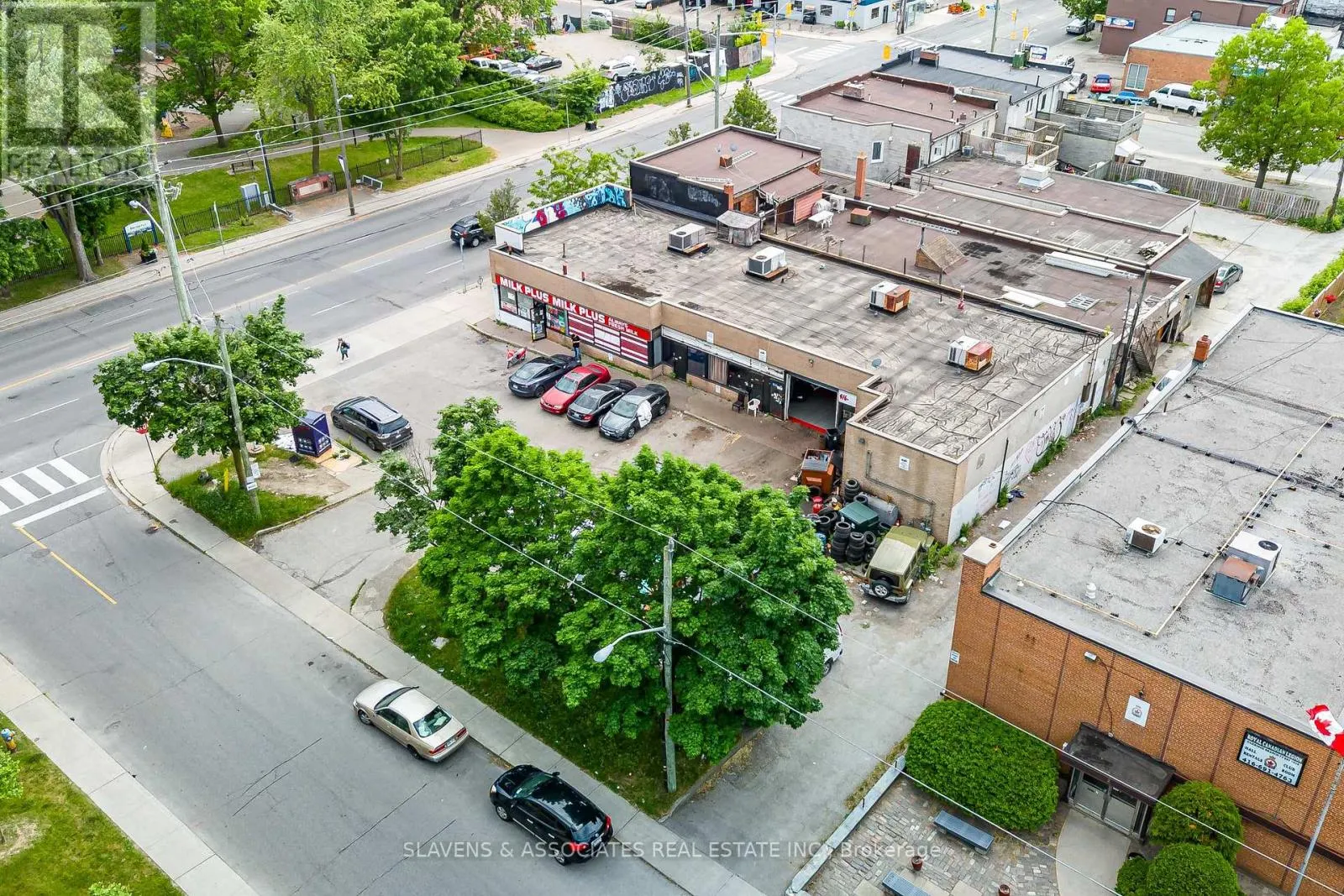 3312 DANFORTH AVENUE