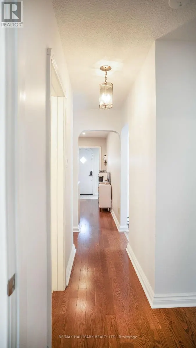 6 ATHLONE ROAD