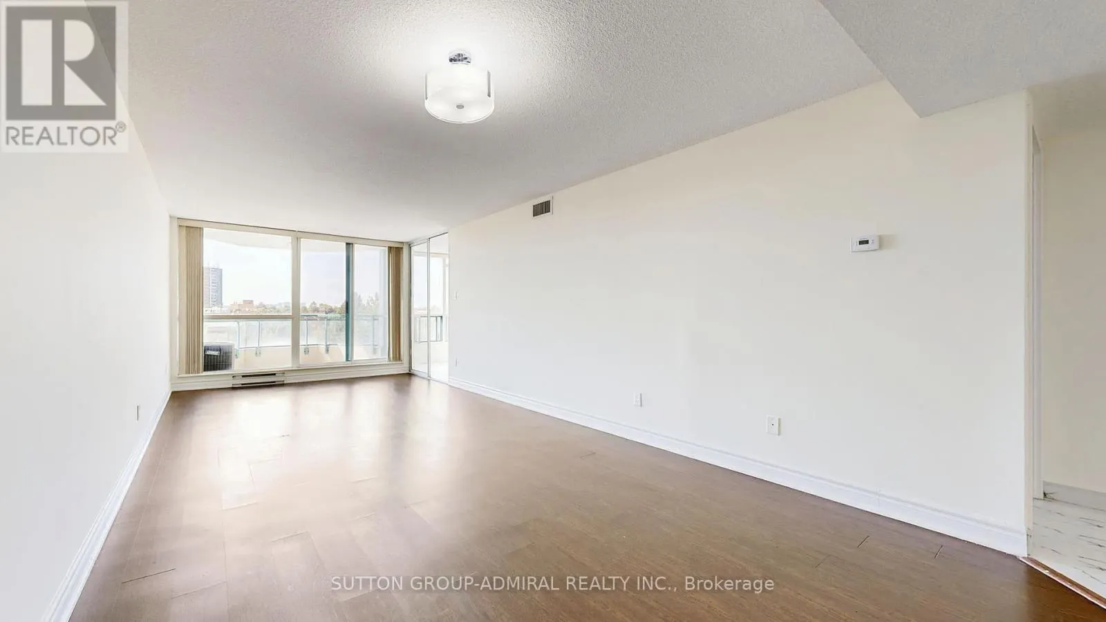 611 - 4727 SHEPPARD AVENUE E