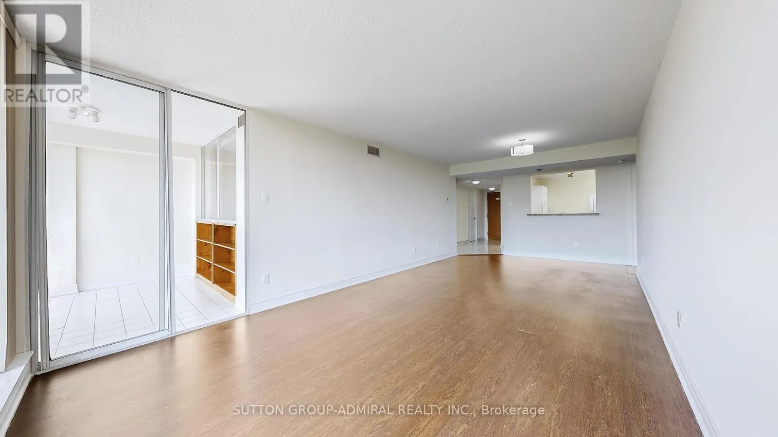 611 - 4727 SHEPPARD AVENUE E