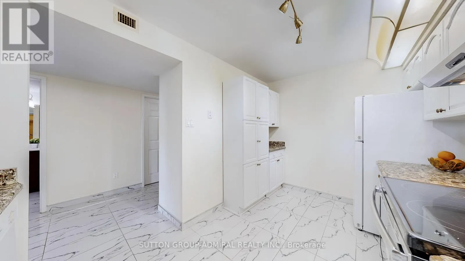 611 - 4727 SHEPPARD AVENUE E