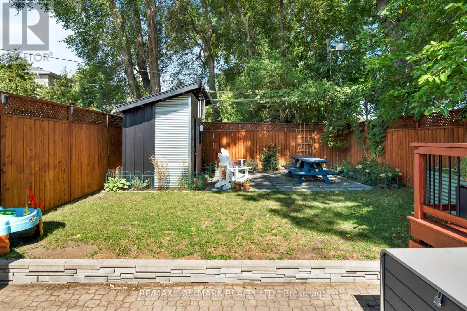 510 COSBURN AVENUE