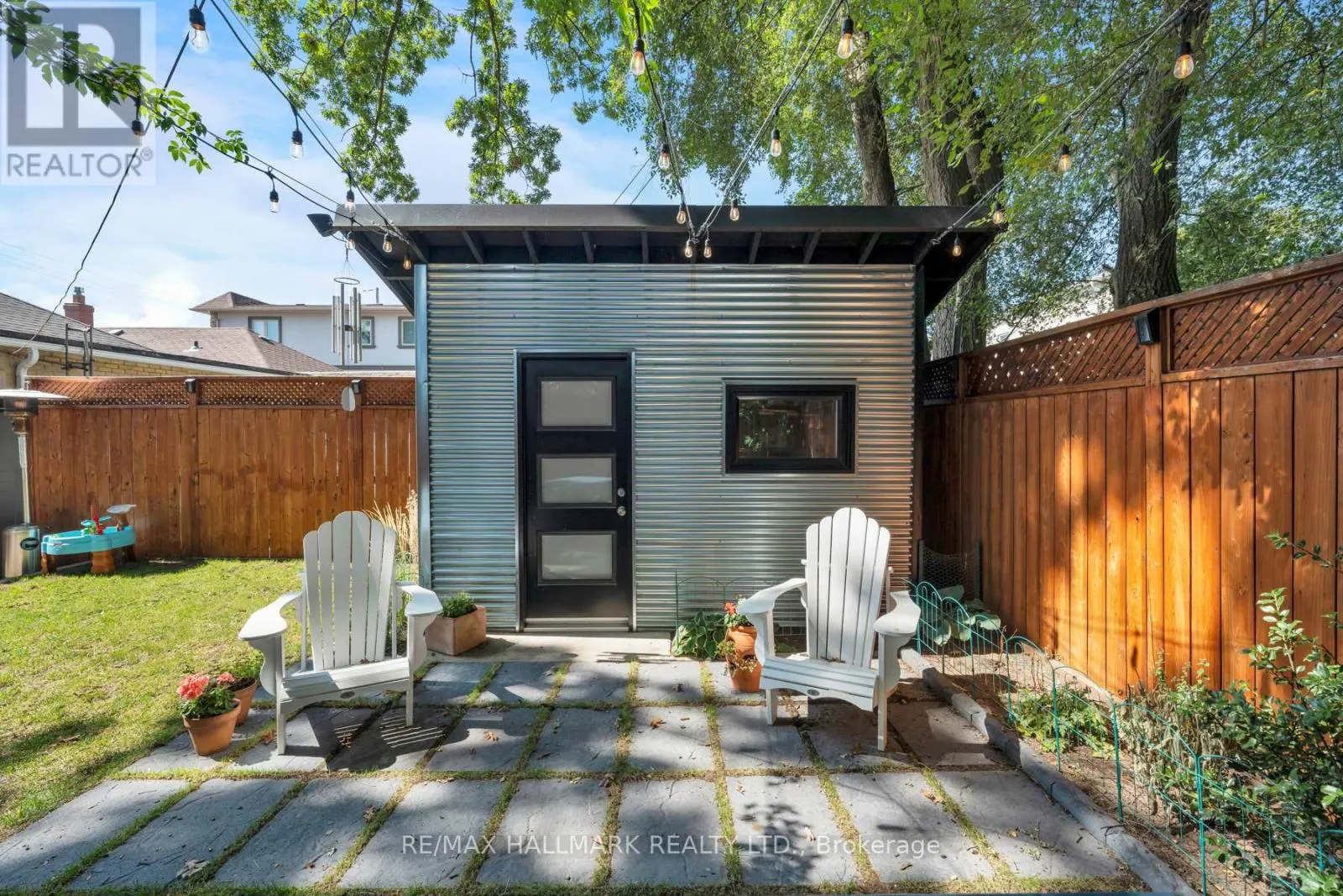 510 COSBURN AVENUE