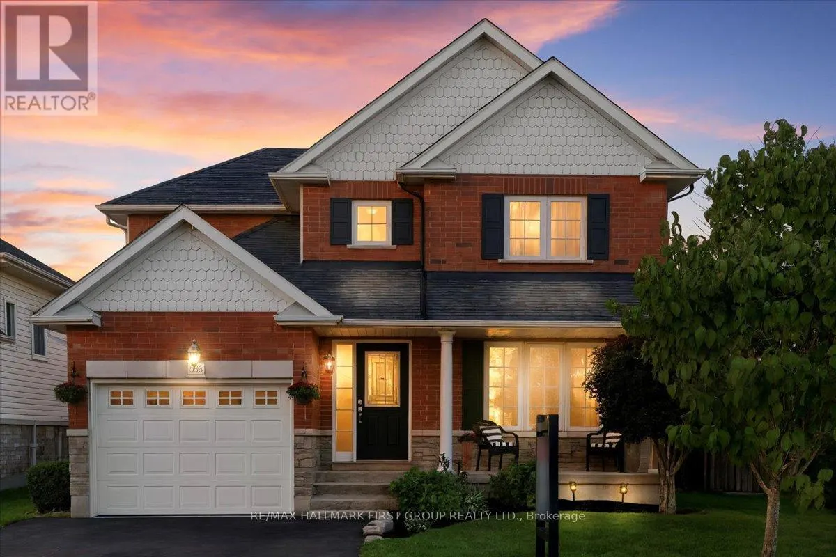 536 WOODMOUNT CRESCENT