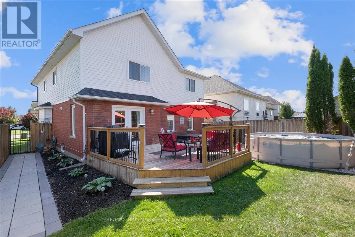 536 WOODMOUNT CRESCENT