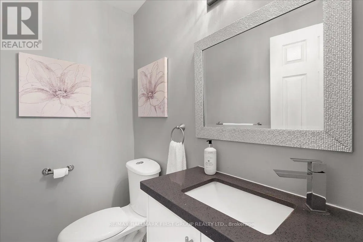 536 WOODMOUNT CRESCENT
