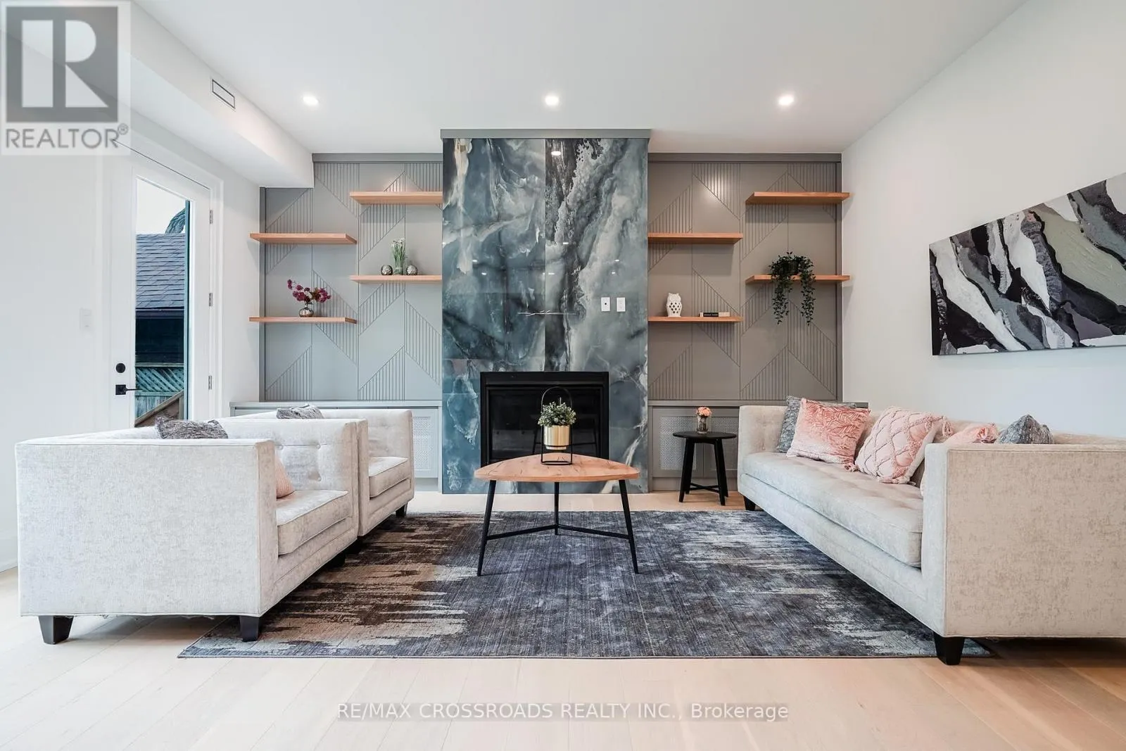 112 BLANTYRE AVENUE