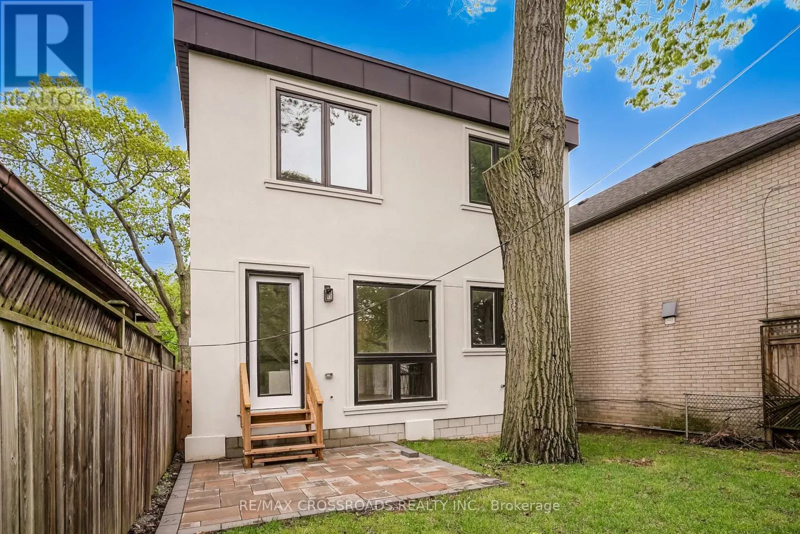 112 BLANTYRE AVENUE