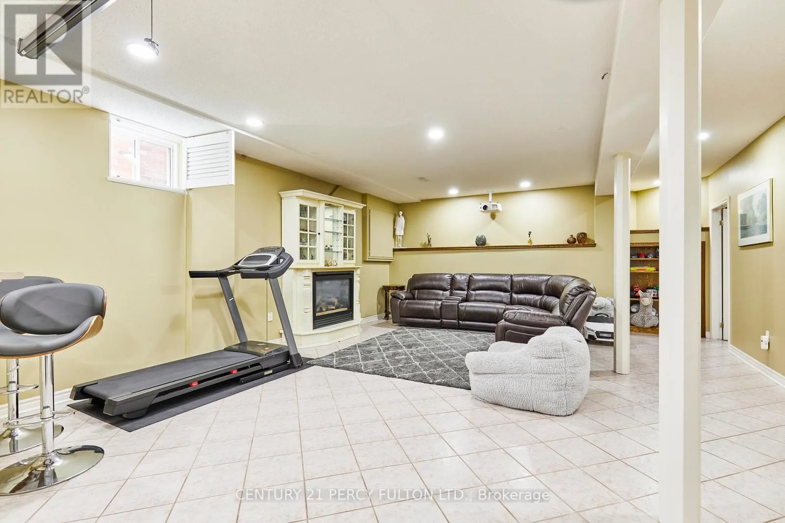 483 ORMOND DRIVE