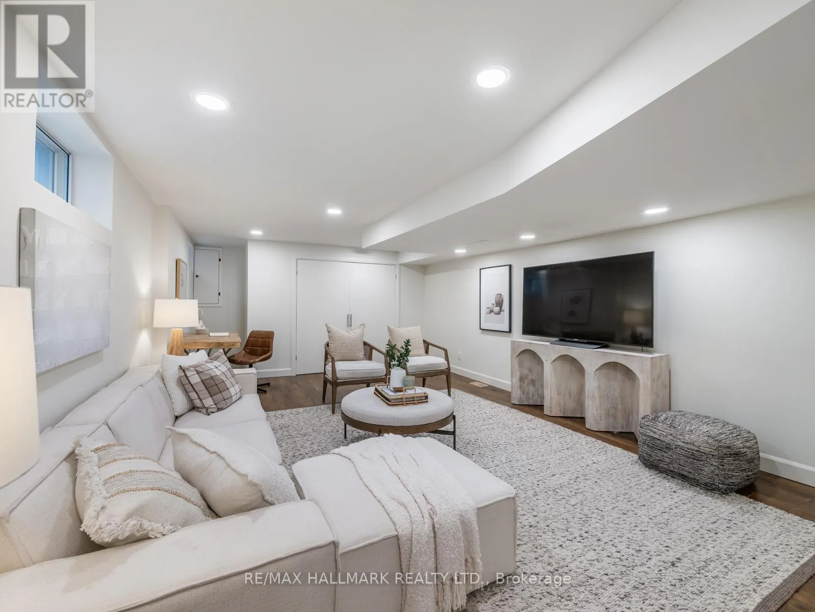 101 CHISHOLM AVENUE