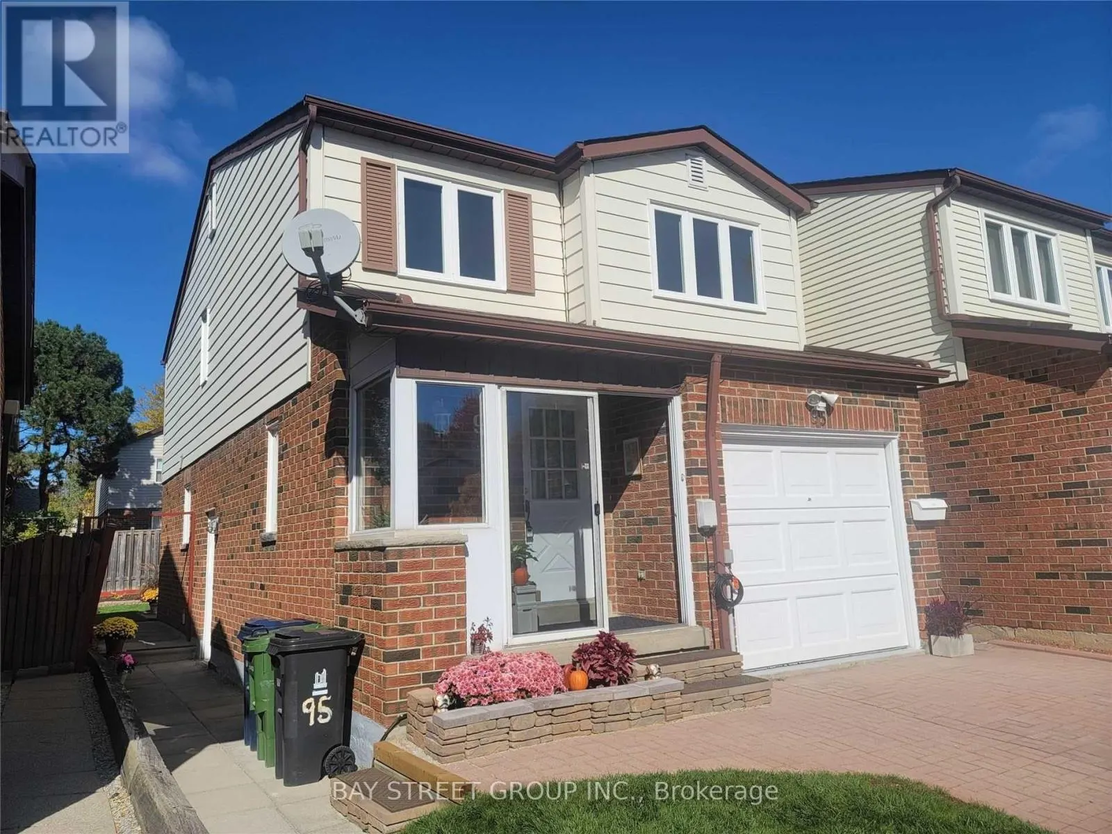 95 FAWNDALE CRESCENT
