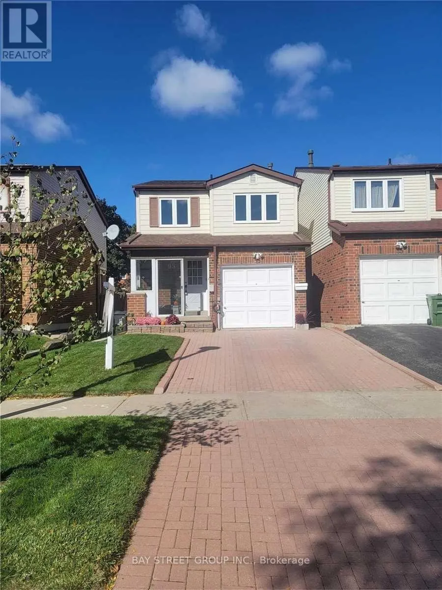 95 FAWNDALE CRESCENT