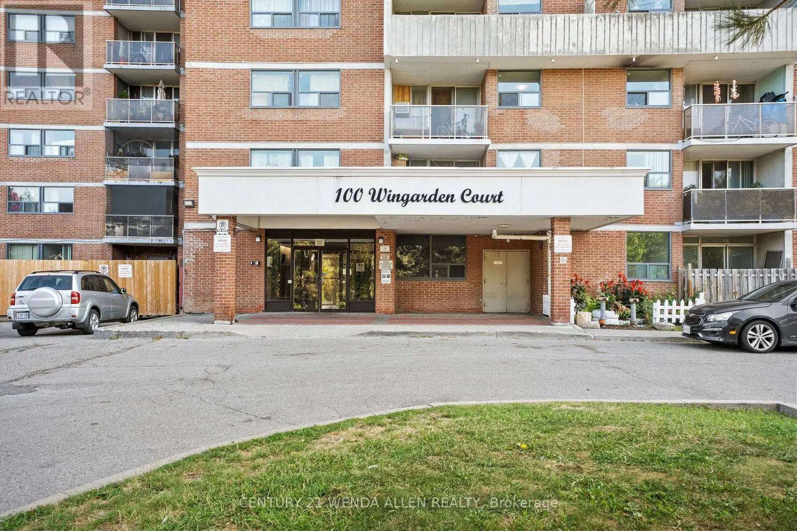1507 - 100 WINGARDEN COURT
