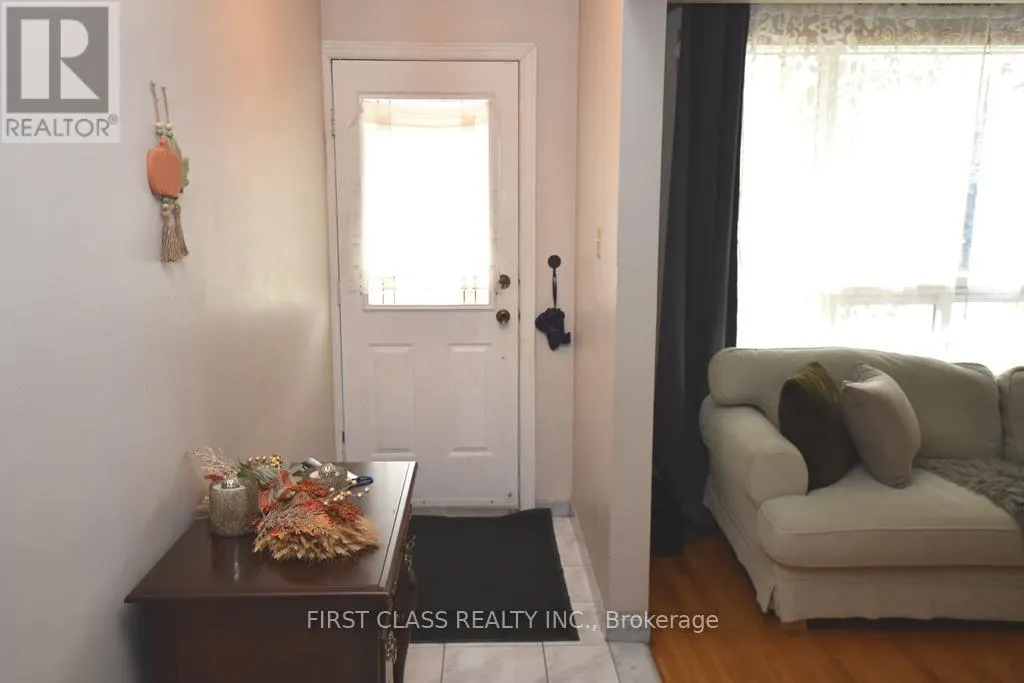 82 GOODERHAM DRIVE