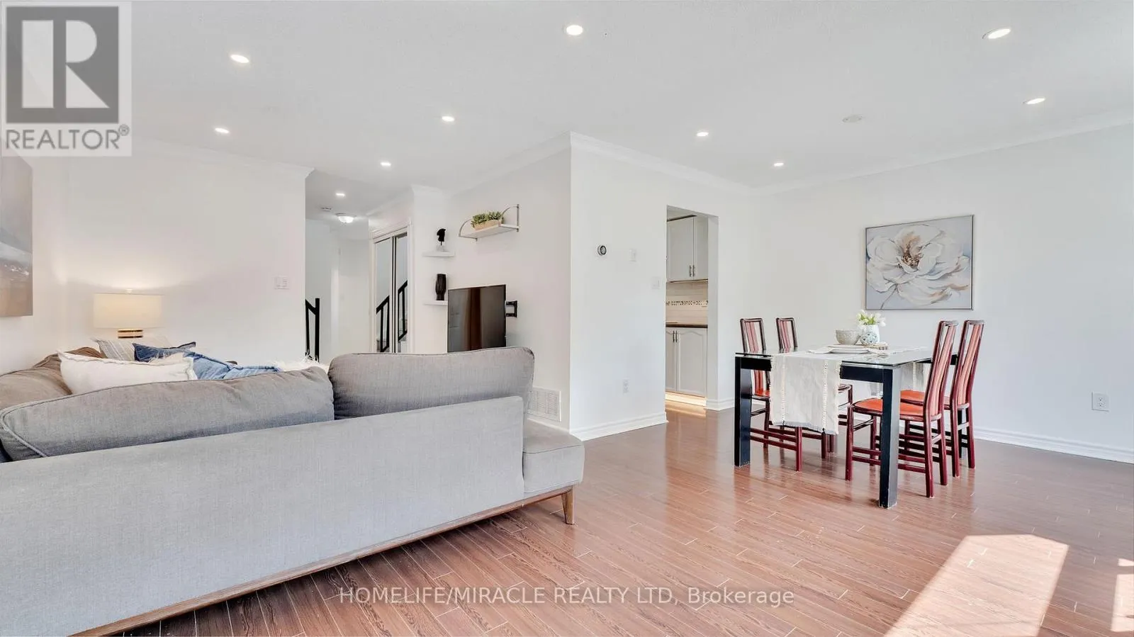 40 LANDERVILLE LANE