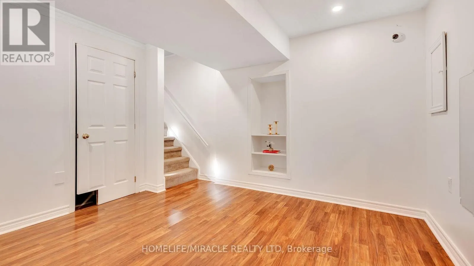 40 LANDERVILLE LANE