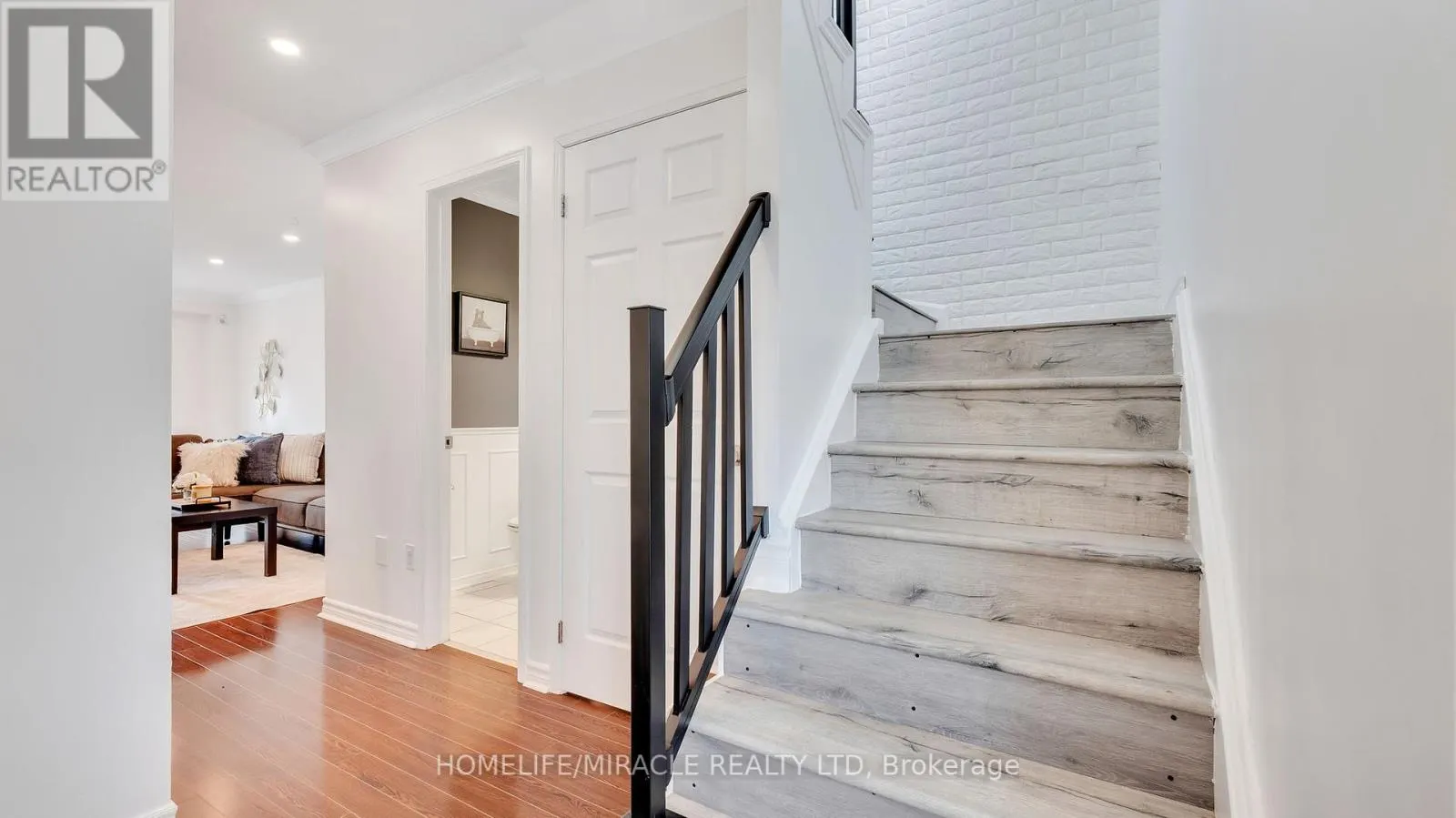 40 LANDERVILLE LANE