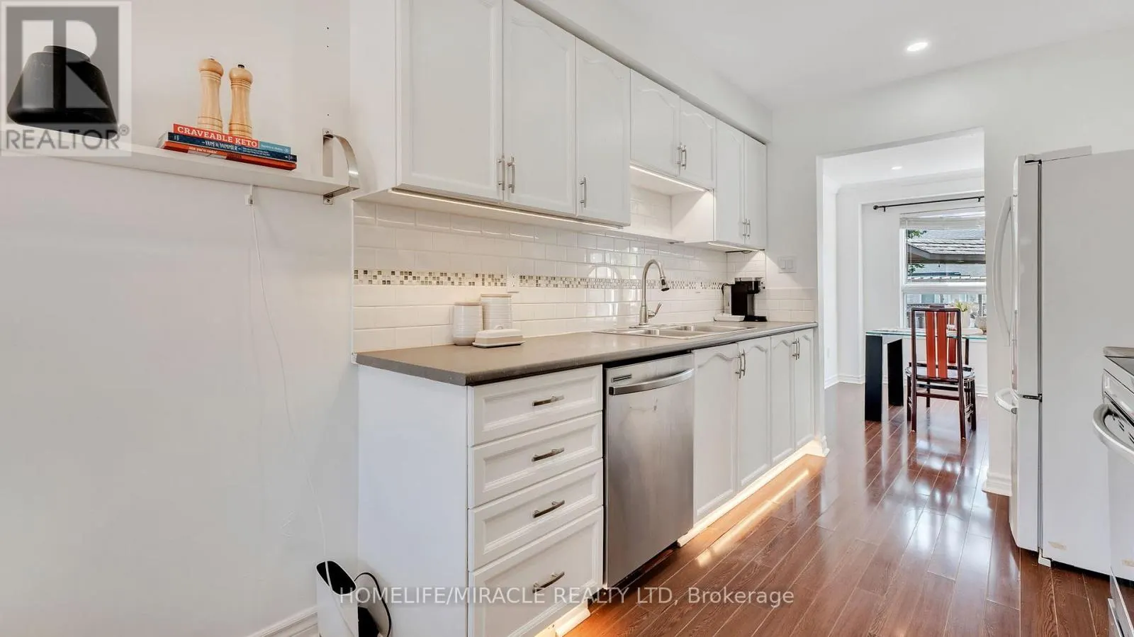 40 LANDERVILLE LANE