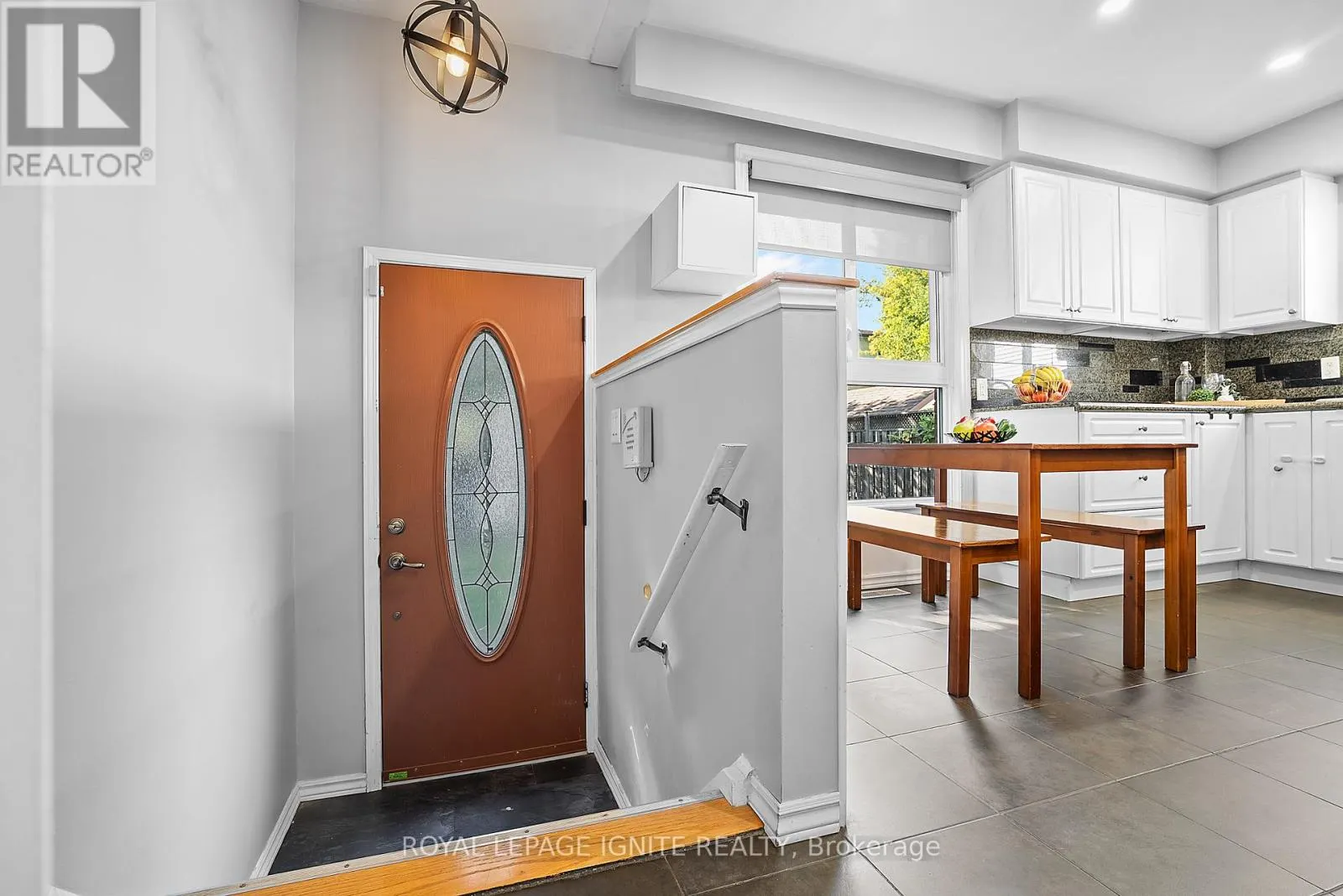 222 BARKLEY CRESCENT