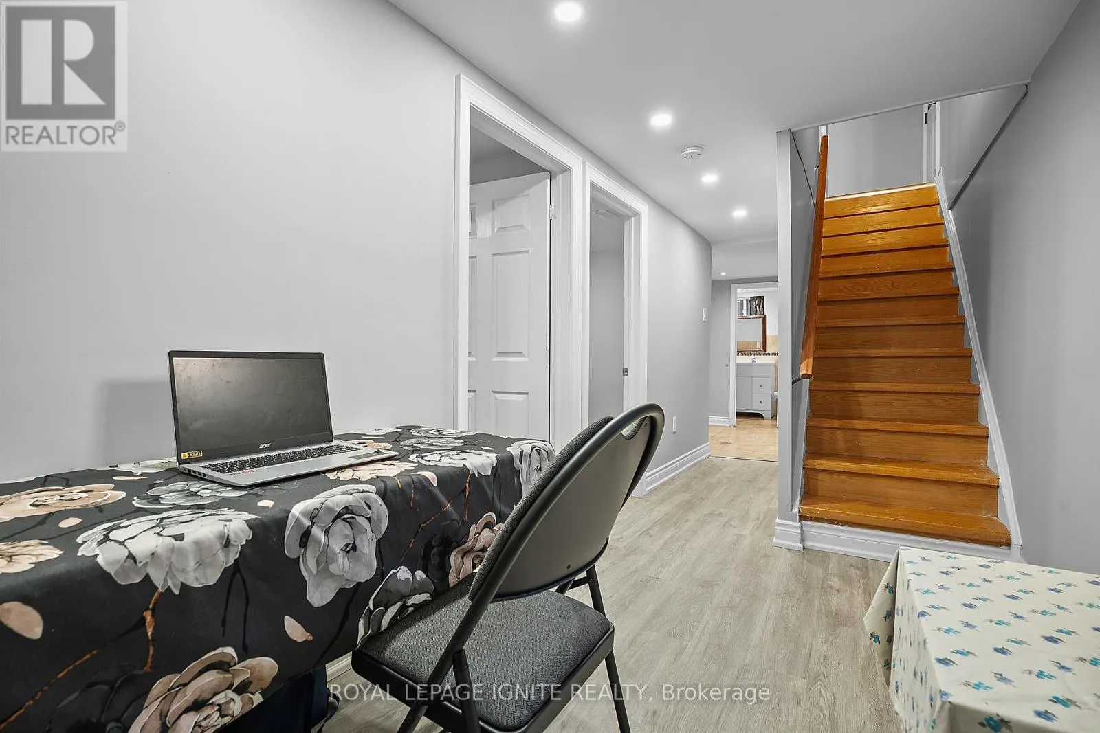 222 BARKLEY CRESCENT