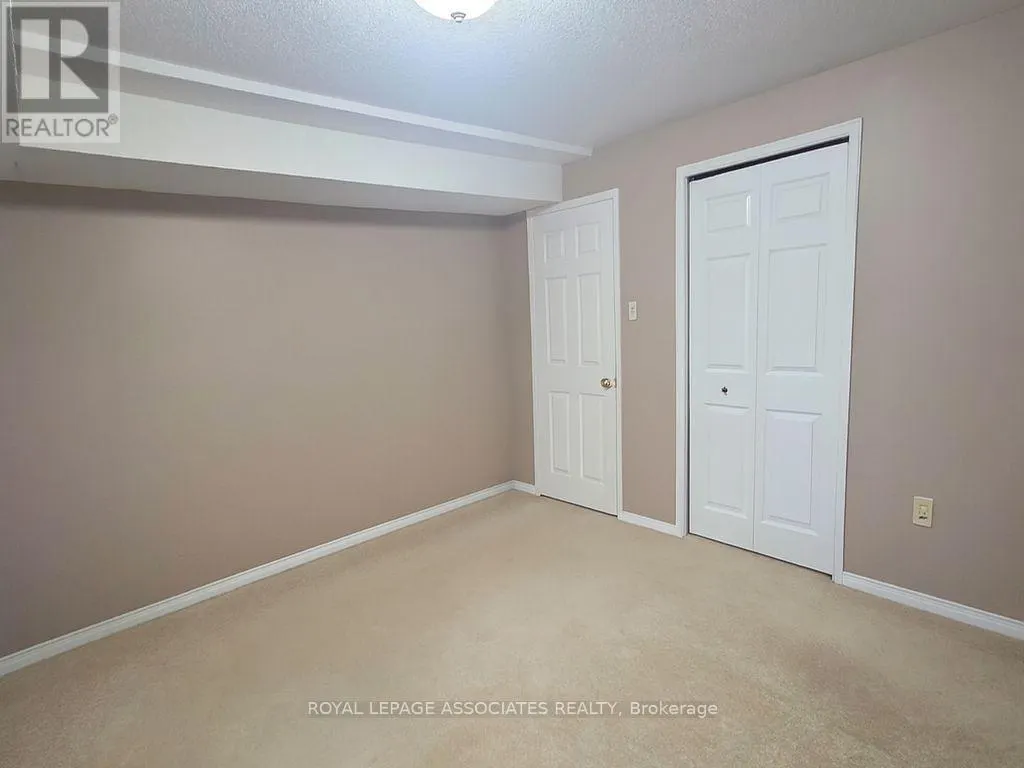 1005 MAURY CRESCENT