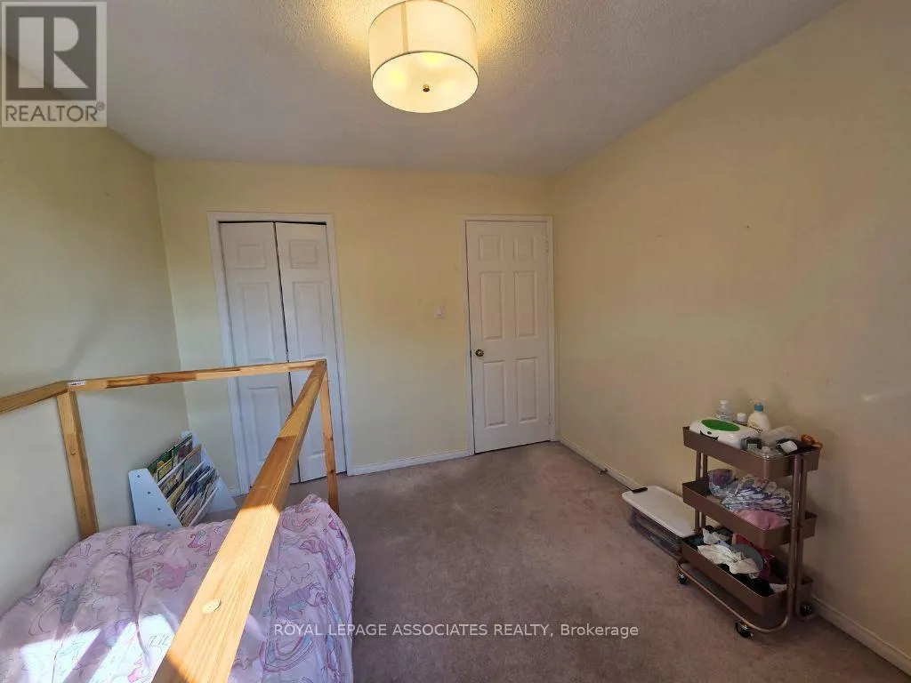 1005 MAURY CRESCENT