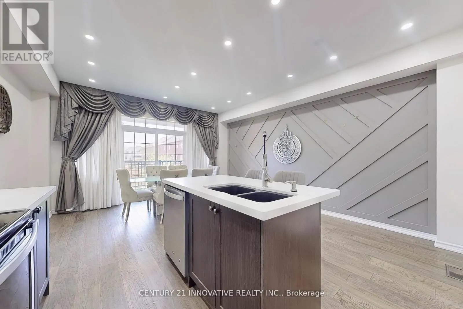 2115 BROCK ROAD