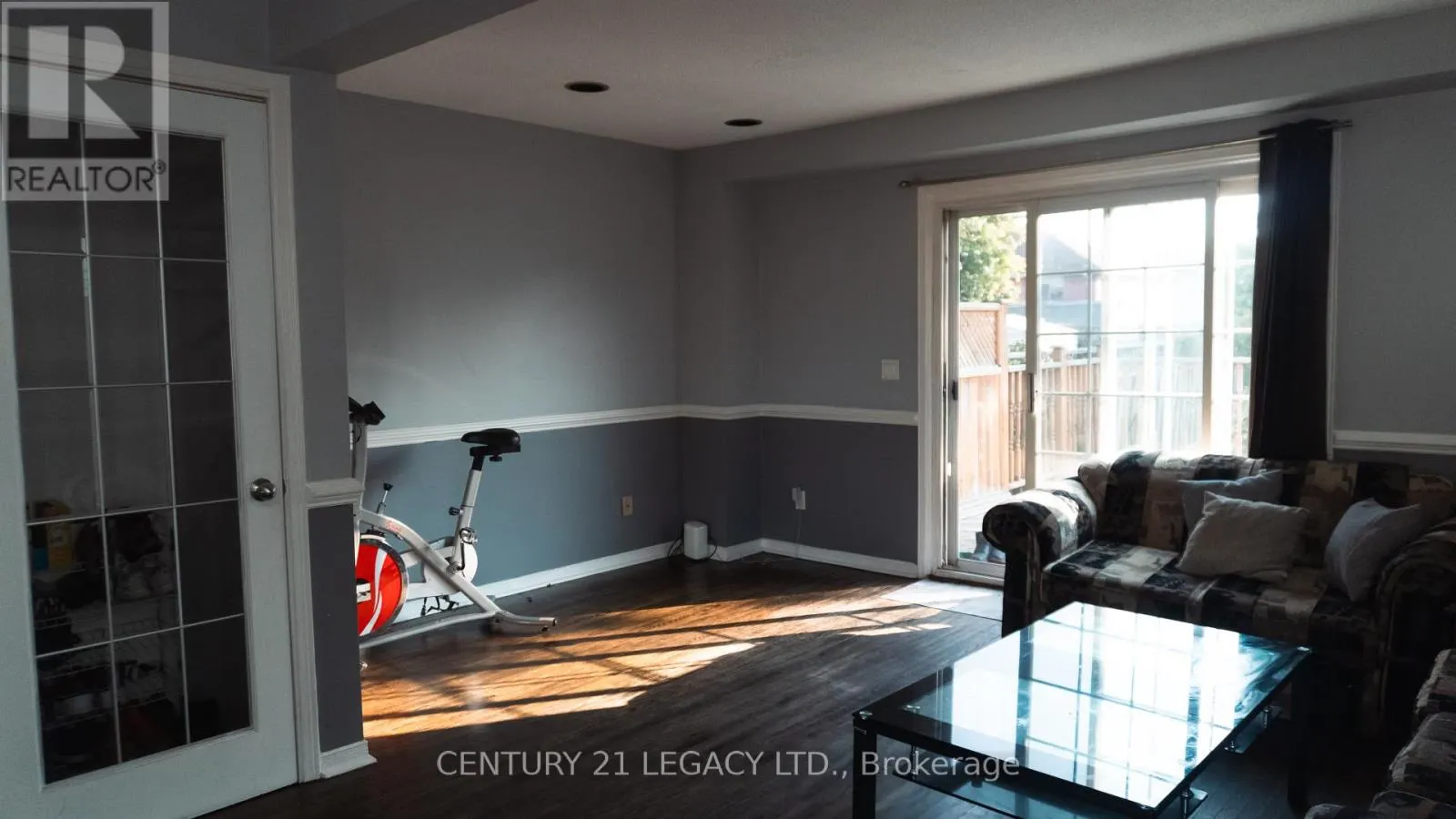 1544 CONNERY CRESCENT
