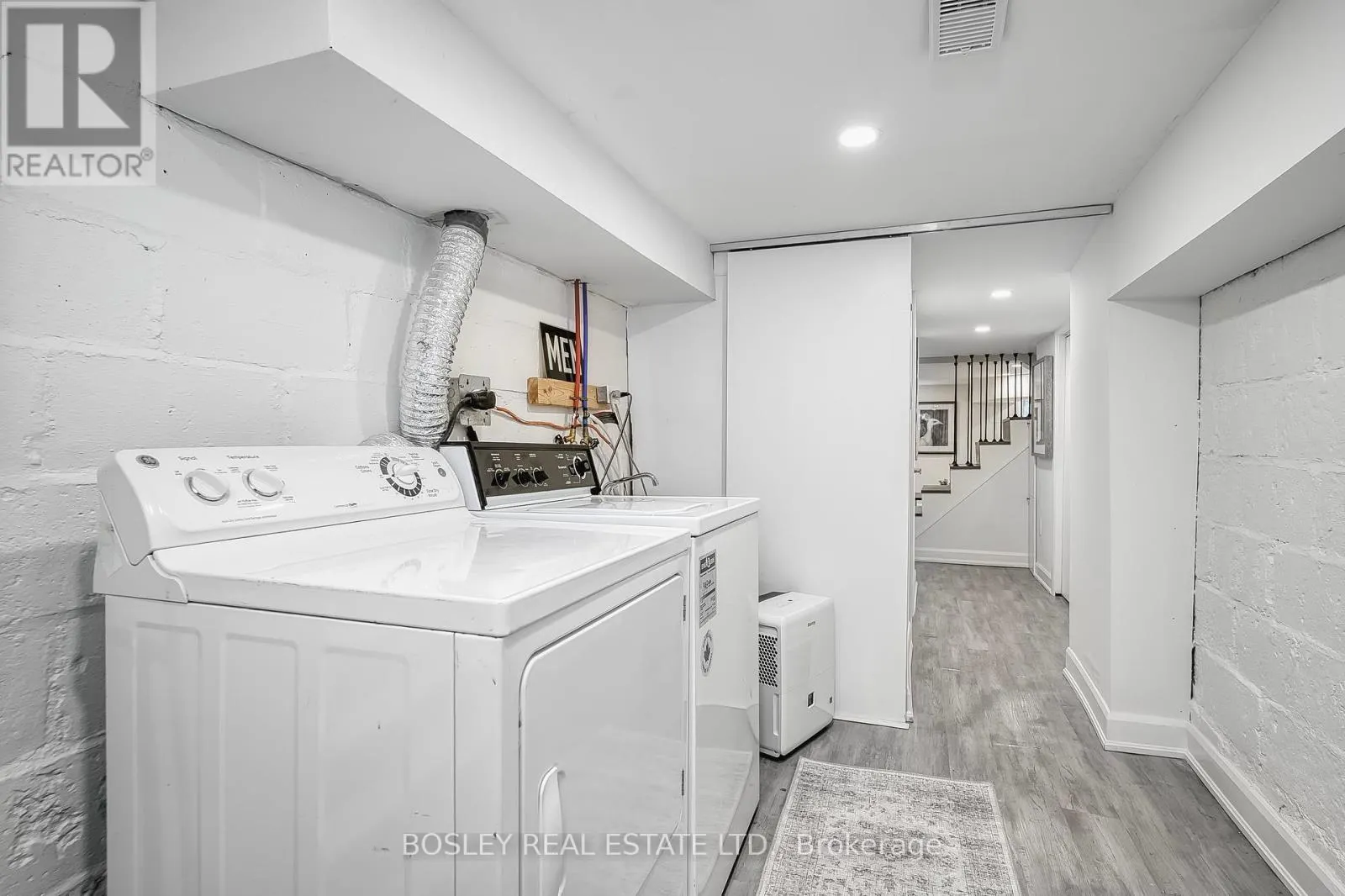 38 BALFOUR AVENUE