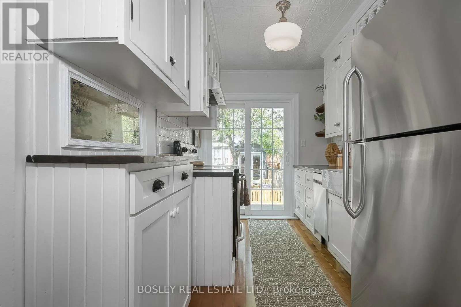 38 BALFOUR AVENUE