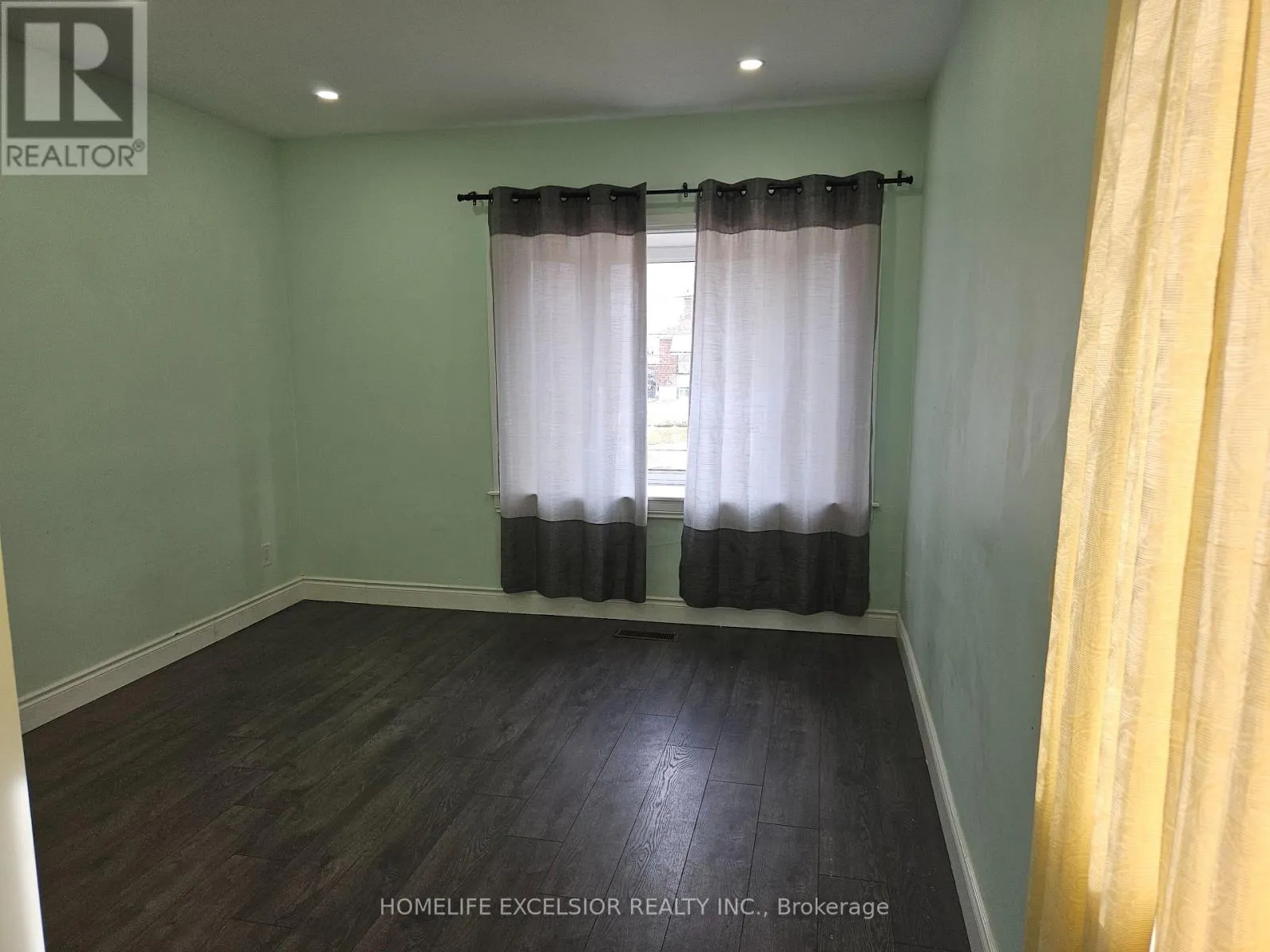 MAIN/UPPER - 82 PANDORA CIRCLE