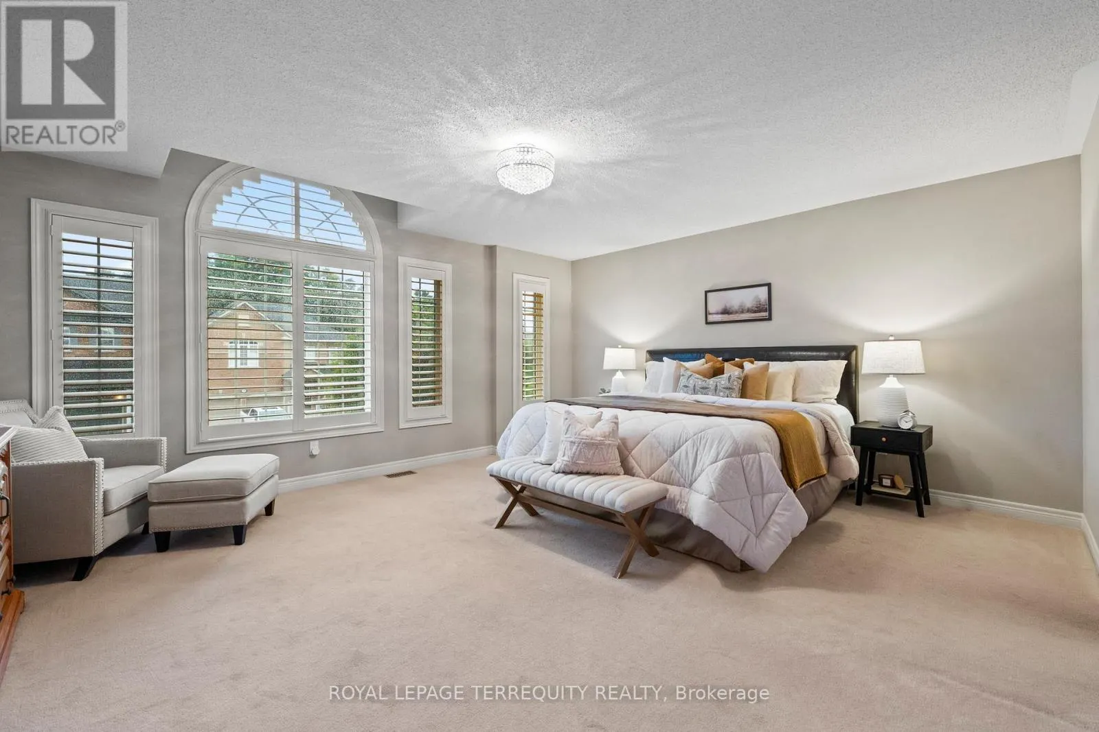 55 SPLENDOR DRIVE