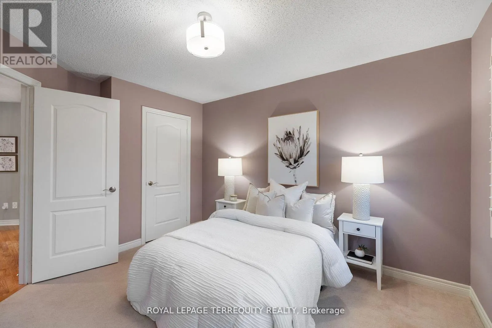 55 SPLENDOR DRIVE