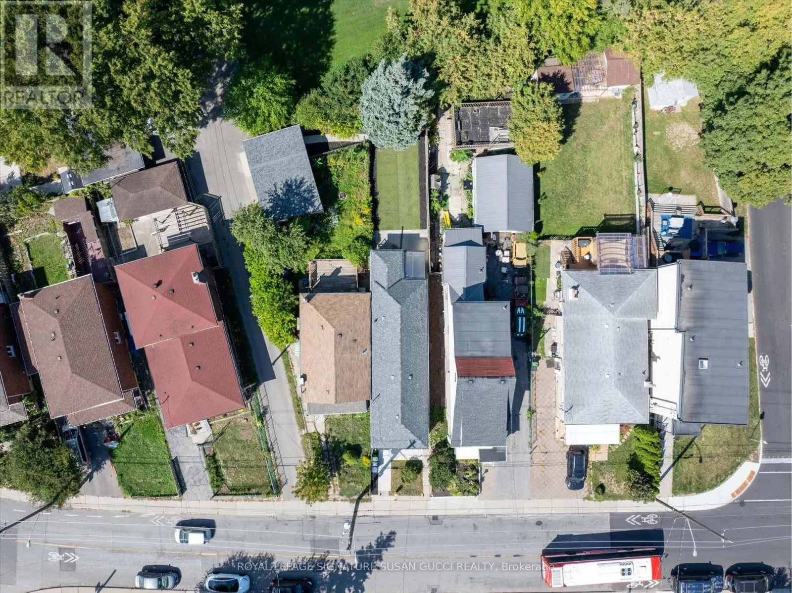 972 COSBURN AVENUE