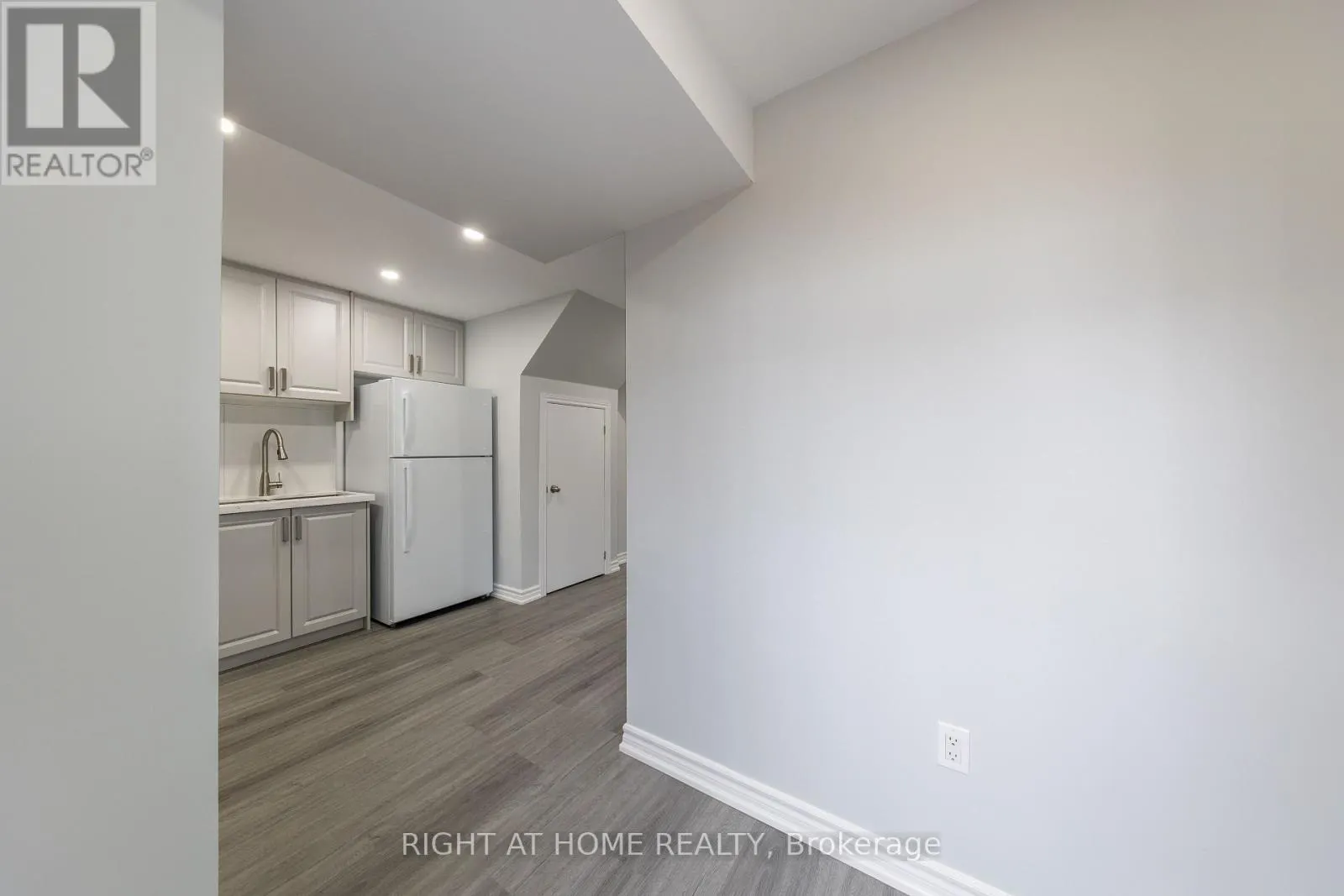 30 LAVERY TRAIL