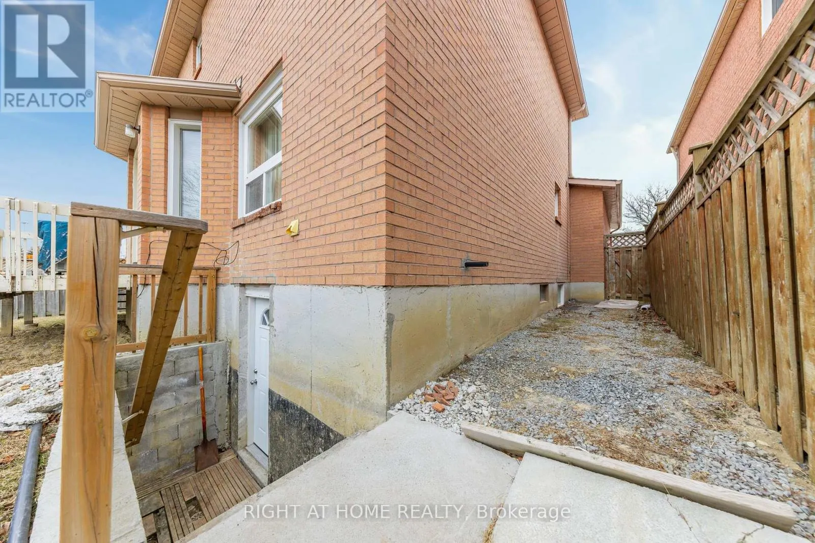 30 LAVERY TRAIL