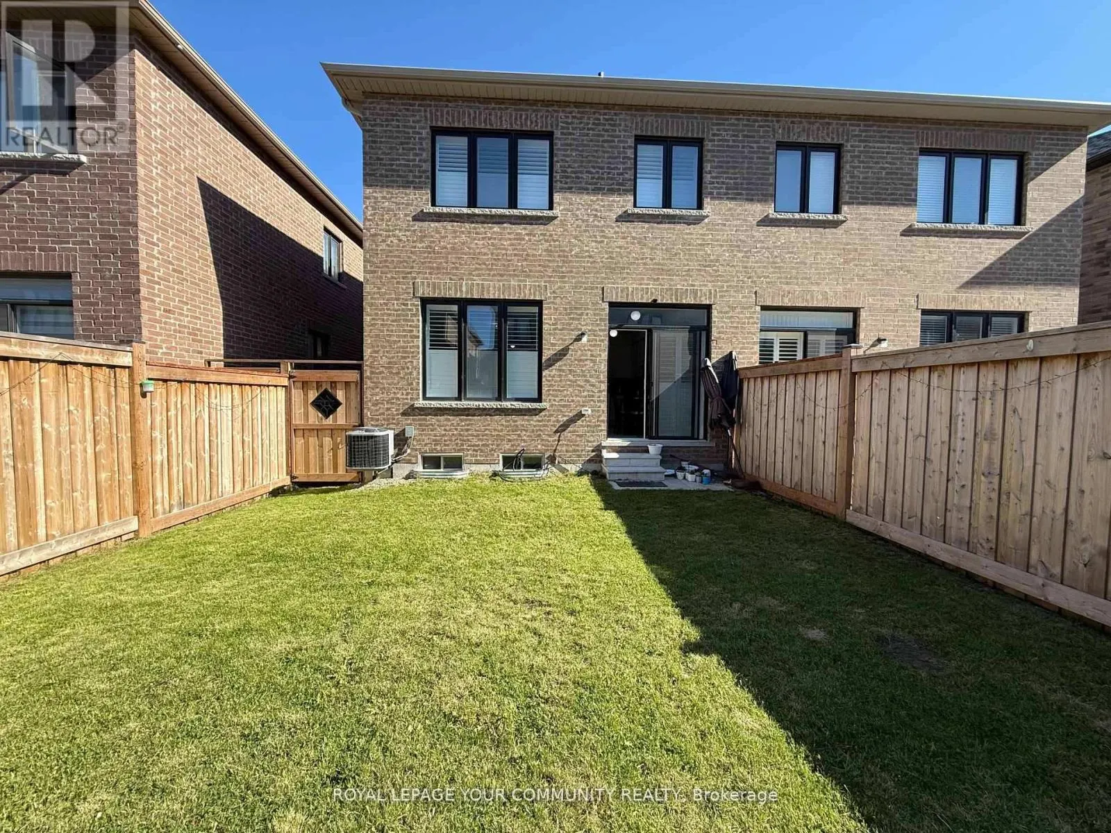 138 CHRISTINE ELLIOTT AVENUE