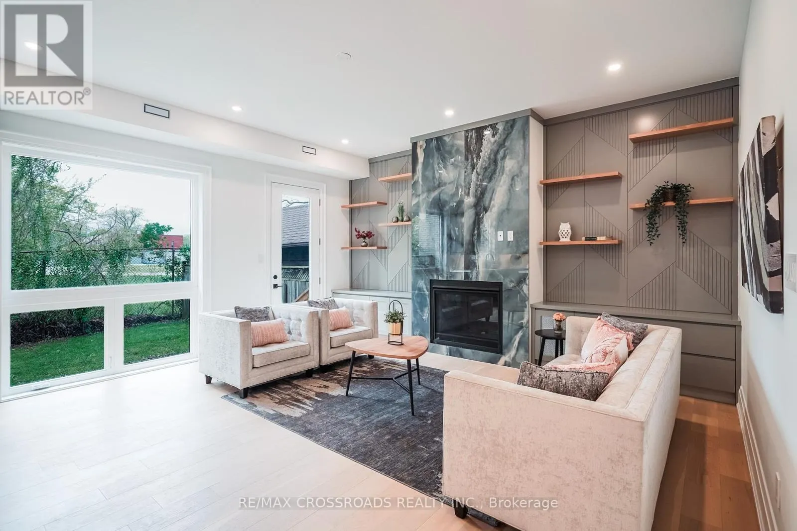 112 BLANTYRE AVENUE