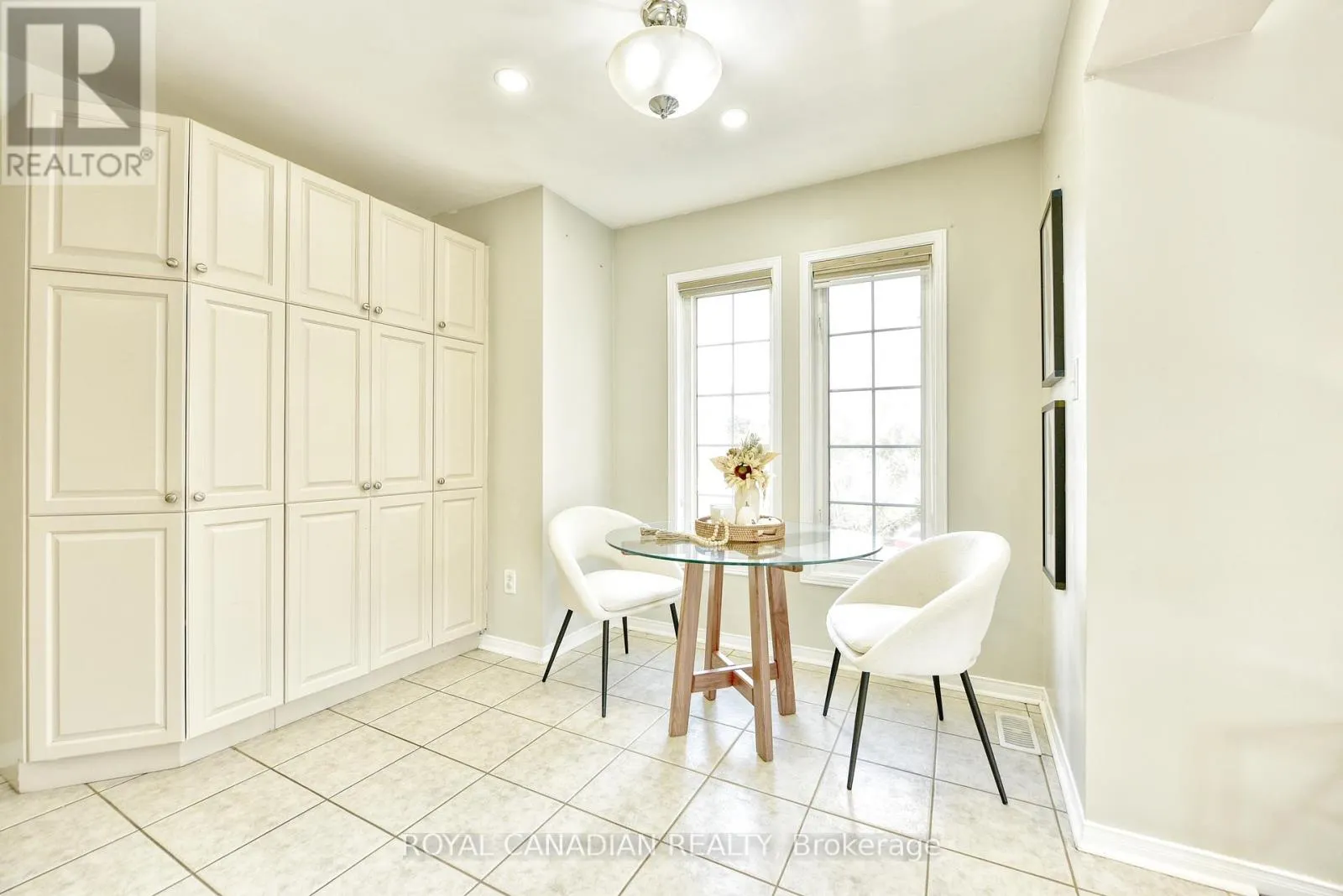 25 BRIND-SHERIDAN COURT