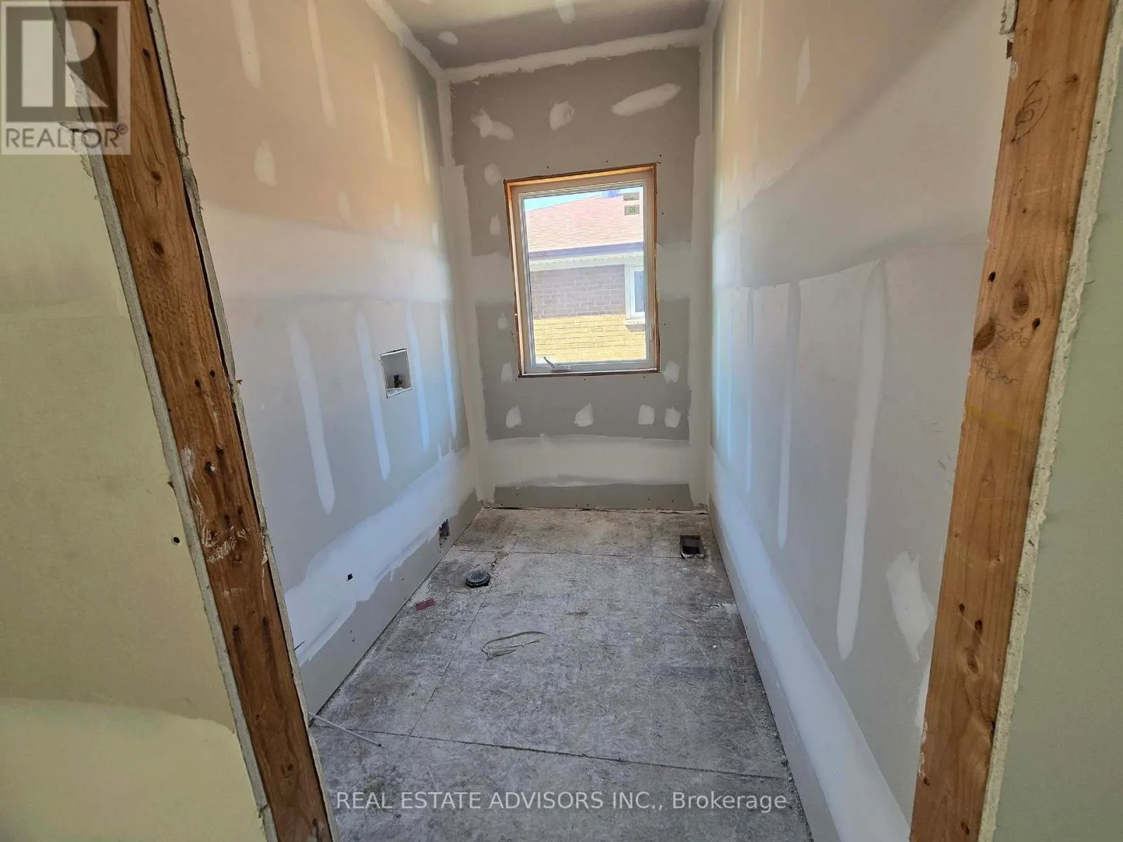 68B LAUREL AVENUE