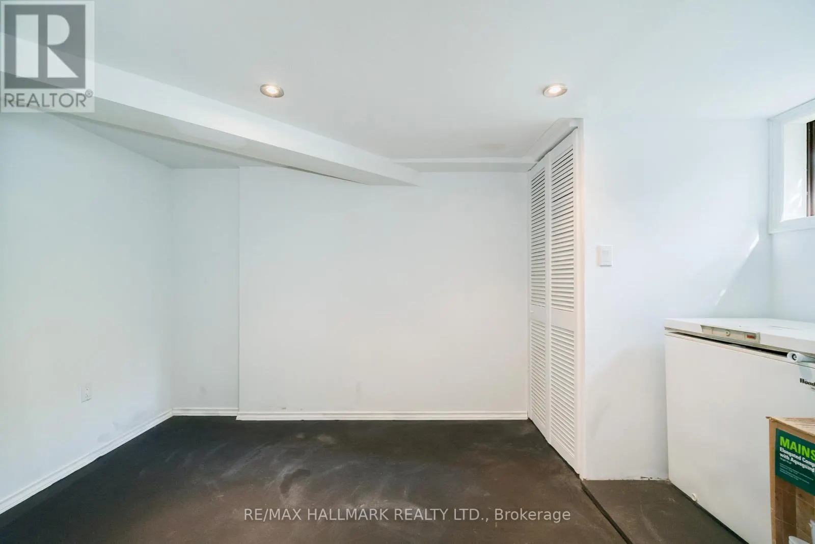 220 BROWNING AVENUE