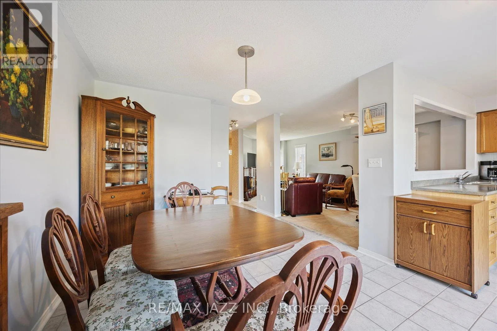 66 DAISEYFIELD AVENUE