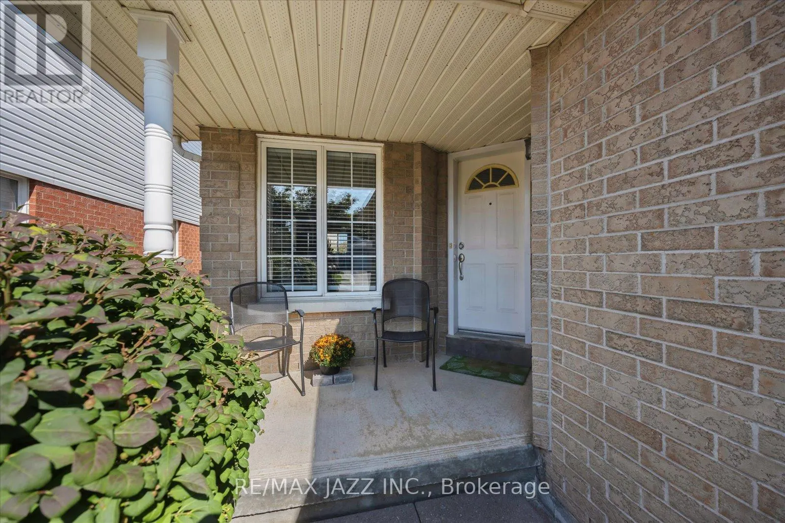 66 DAISEYFIELD AVENUE