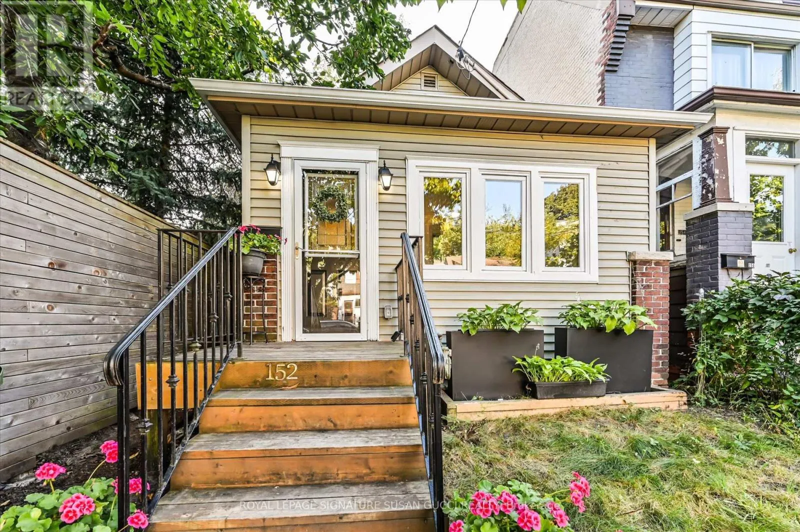 152 DRAYTON AVENUE