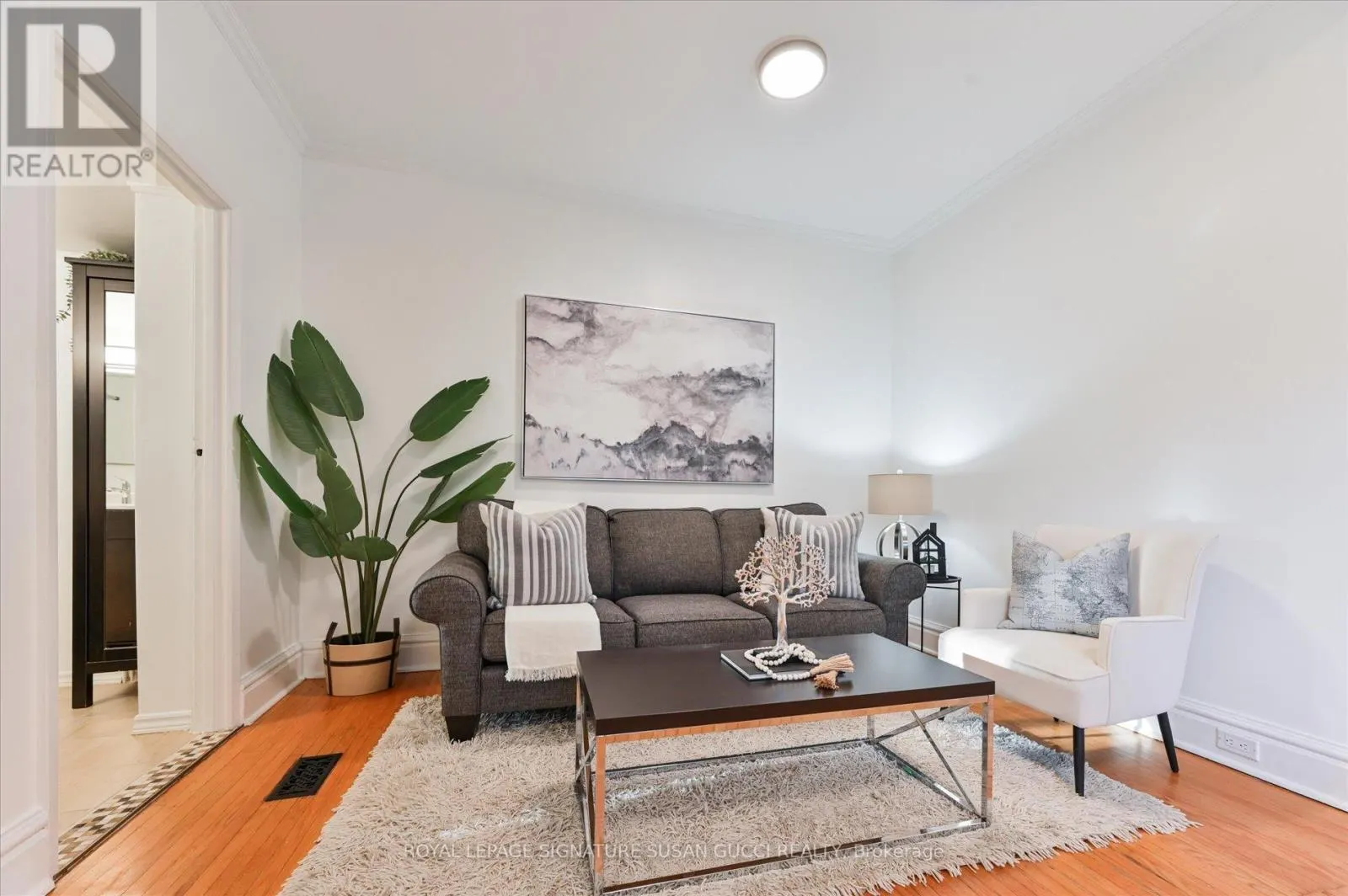 152 DRAYTON AVENUE